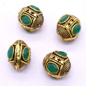 Victorian Beads - Oval With Green Stone