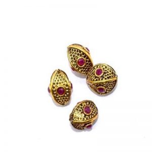 Victorian Beads - Oval With Pink Stone