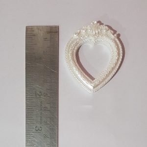 White Resin Embellishment - Heart Frame