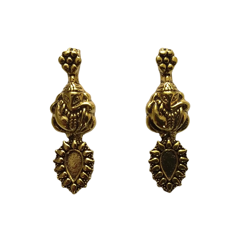 Antique Gold Ganesh With Tear Drop Spacer Bead