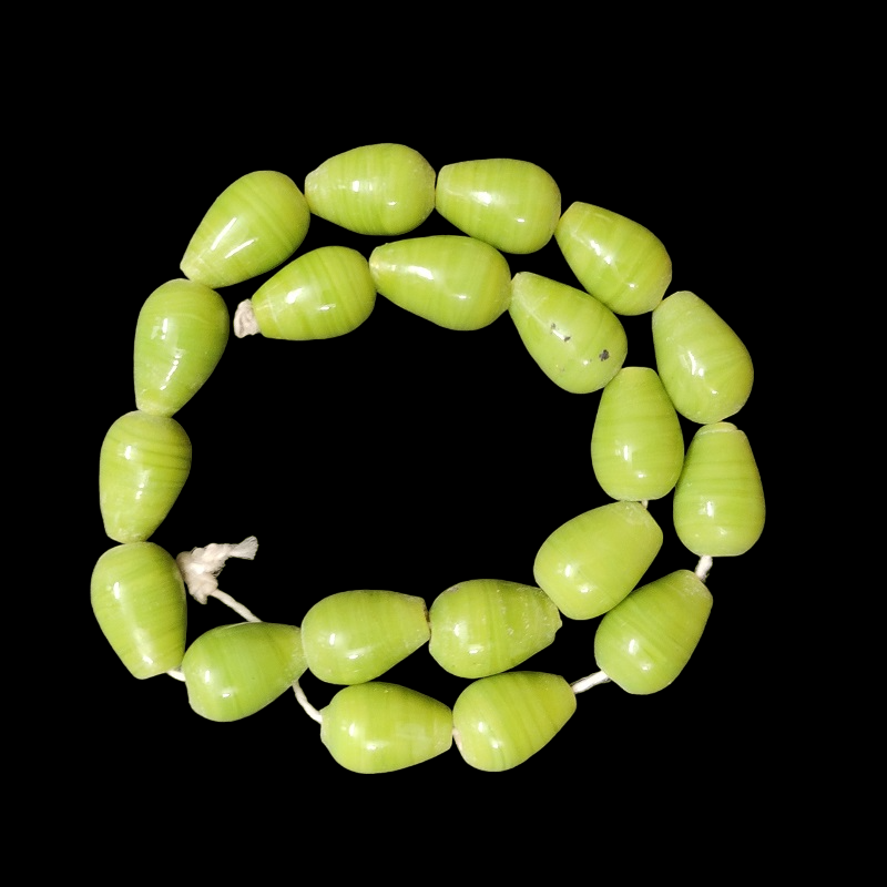 Tear Drop Glass Beads - Parrot Green