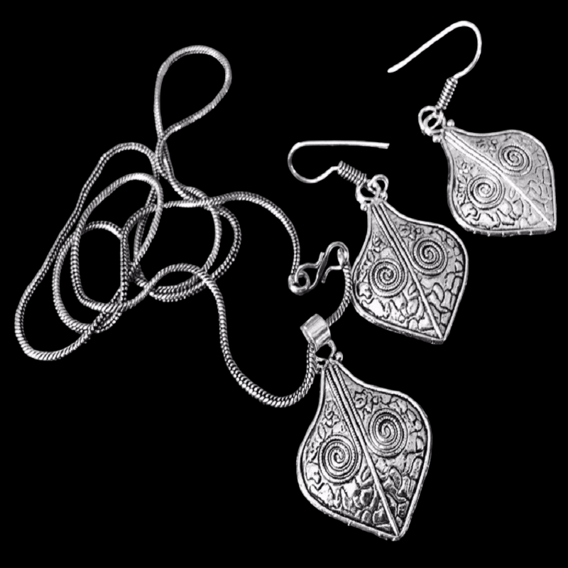 Leaf German Silver Pendant With Hanging Earring