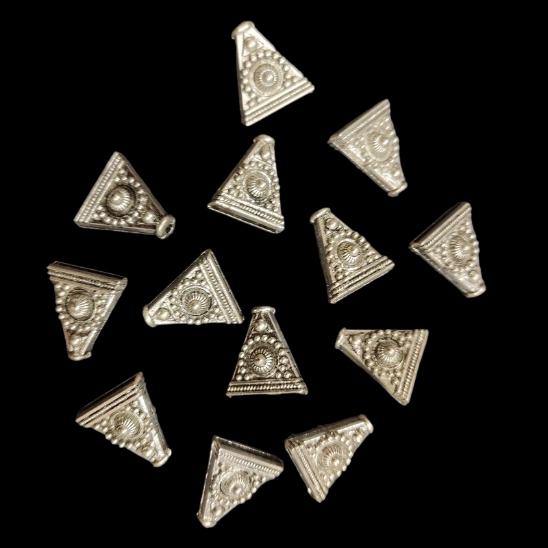 German Silver Three String Triangle Connector