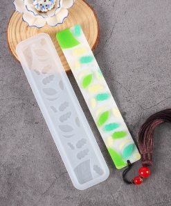 Alternative view of Silicon Bookmark Mould – Leaves