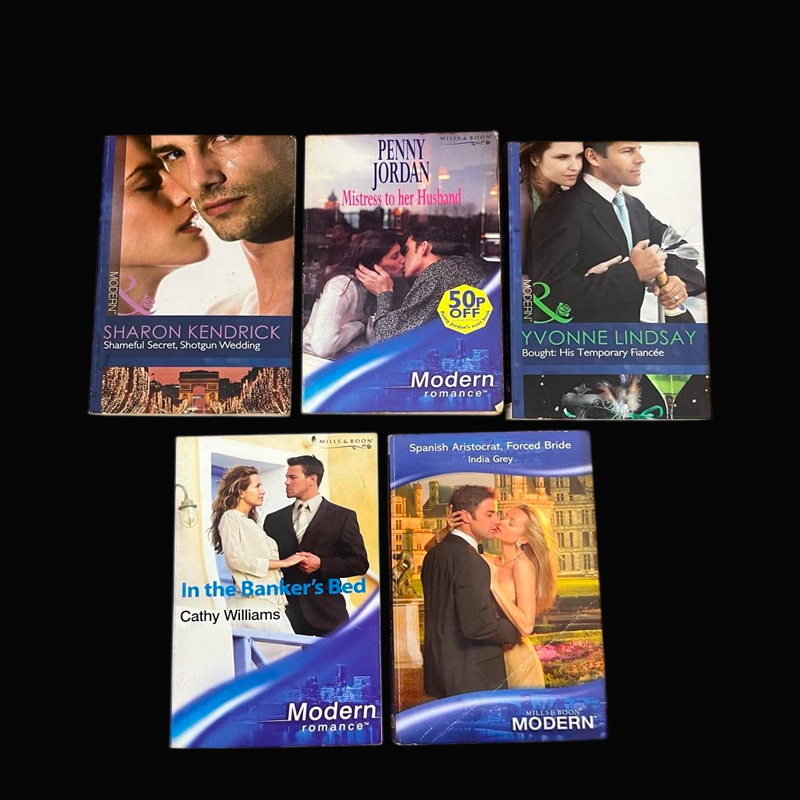 Pre-owned Mills and Boon Bundle - Pack of 5 books