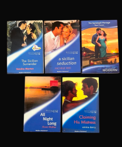 Pre-owned Mills and Boon Bundle - Pack of 5 books