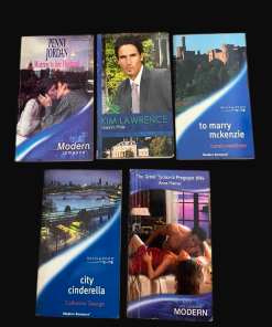 Pre-owned Mills and Boon Bundle - Pack of 5 books