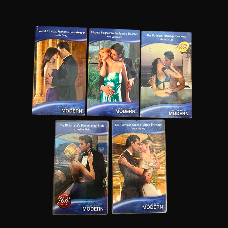 Pre-owned Mills and Boon Bundle - Pack of 5 books