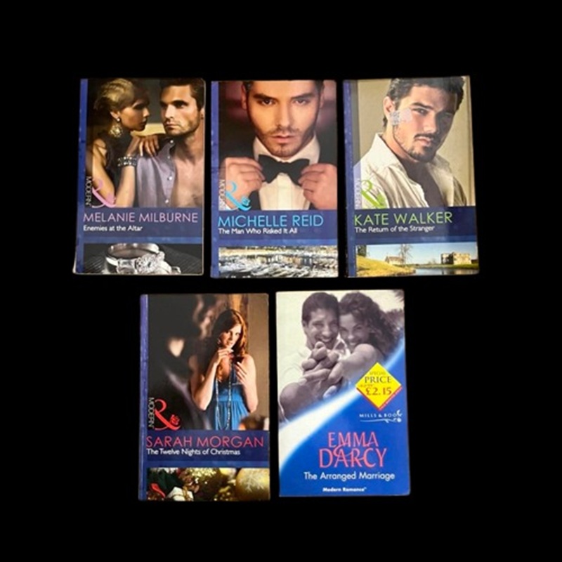 Pre-owned Mills and Boon Bundle - Pack of 5 books