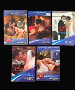 Pre-owned Mills and Boon Bundle - Pack of 5 books