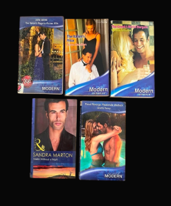 Pre-owned Mills and Boon Bundle - Pack of 5 books