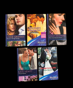 Pre-owned Mills and Boon Bundle - Pack of 5 books