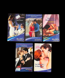 Pre-owned Mills and Boon Bundle - Pack of 5 books