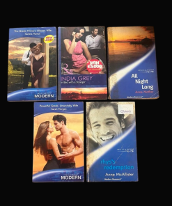 Pre-owned Mills and Boon Bundle - Pack of 5 books