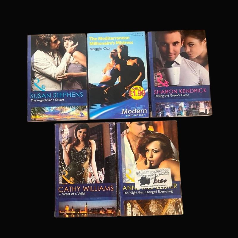 Pre-owned Mills and Boon Bundle - Pack of 5 books